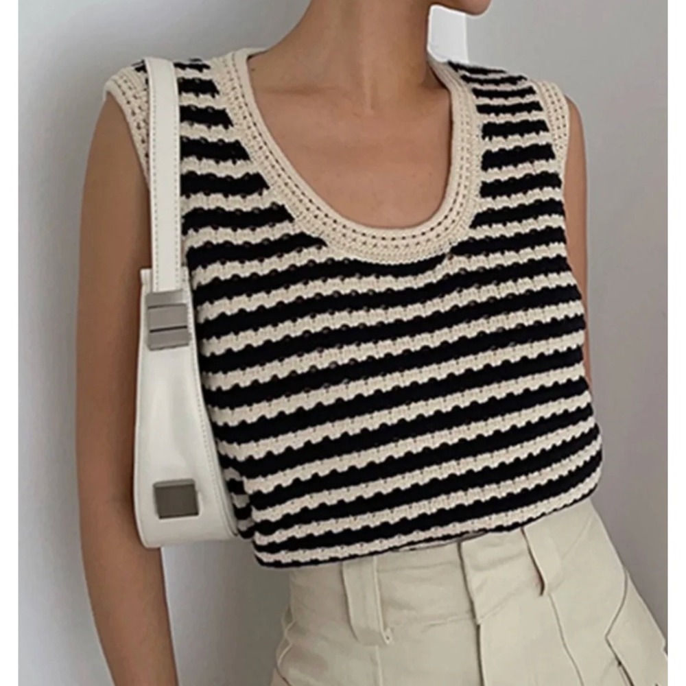 Commense Striped Knit Sweater Vest Cream Black Pointelle Scoop Neck Sleeveless M